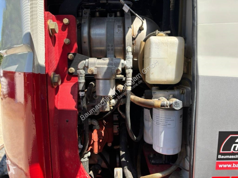 Escavadora Takeuchi 2150