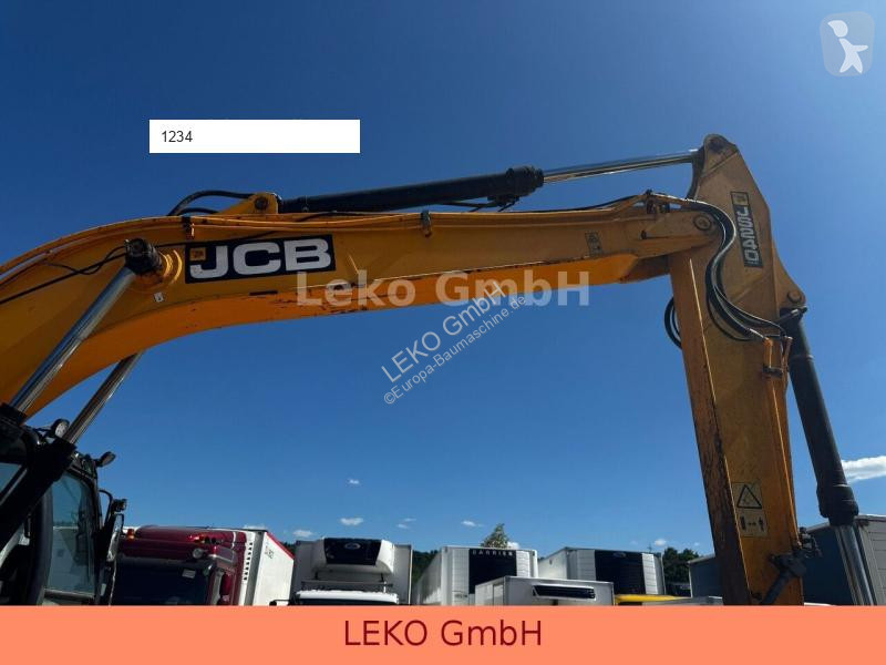 Escavatore Caterpillar JS240NLC