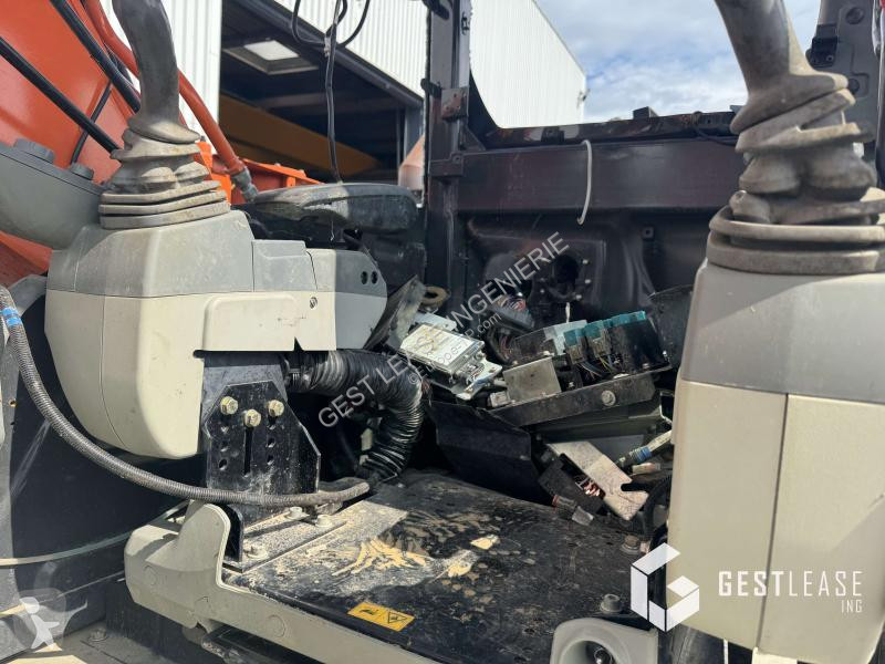 Escavatore Hitachi -5B