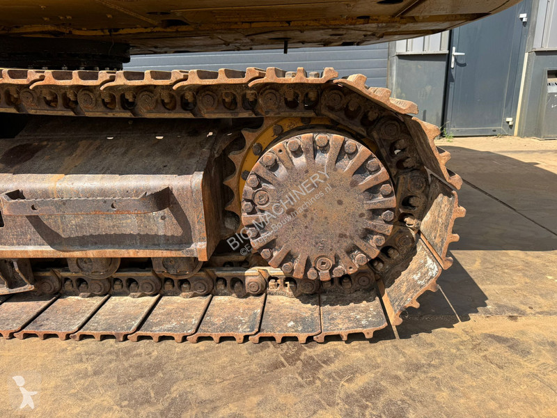 Excavator Caterpillar