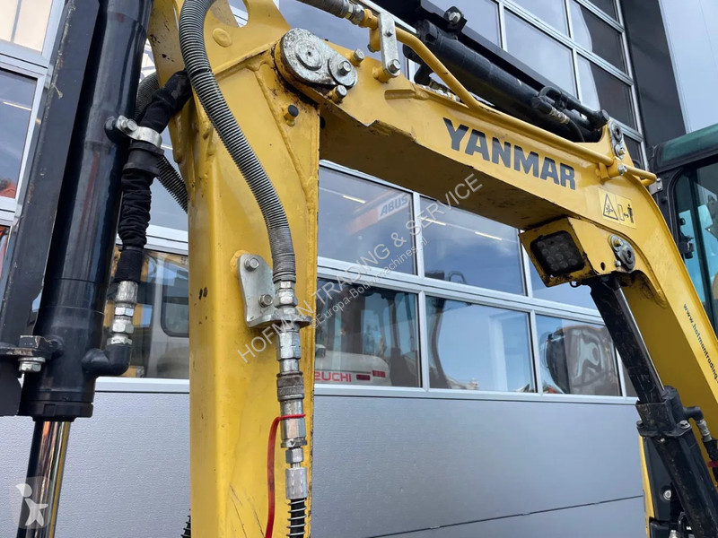 Escavadora Yanmar Vio23-6