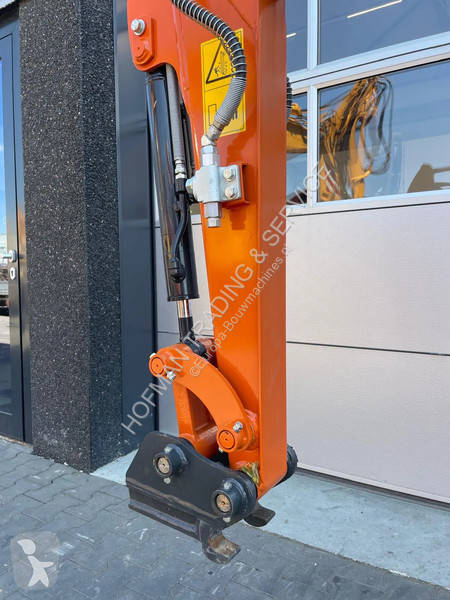 Escavadora Hitachi ZX17U