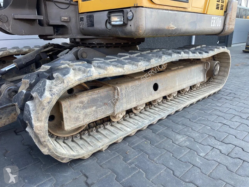 Escavadora Volvo Pel-job EB706 Tripple boom