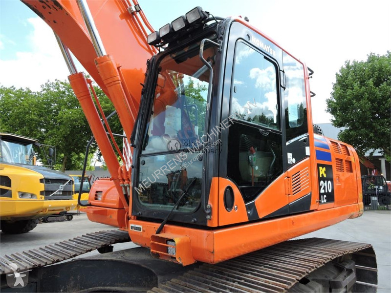 Escavatore Komatsu -10