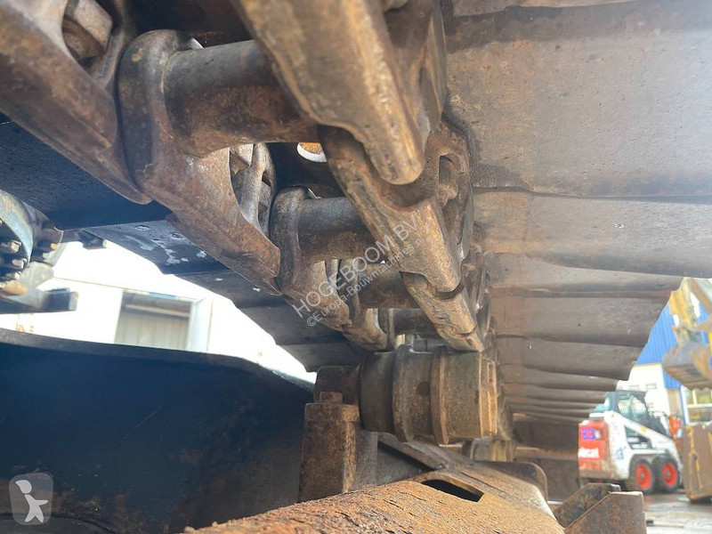 Excavator JCB
