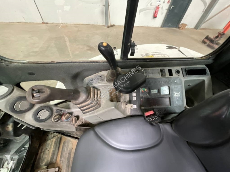 Escavadora Bobcat E 50 EM