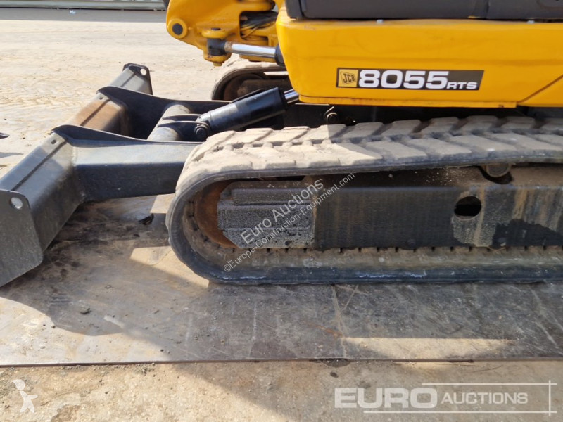 Escavadora JCB