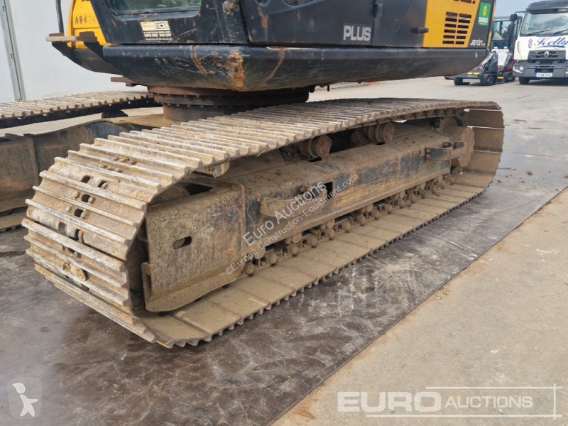 جرافة JCB JS131LC
