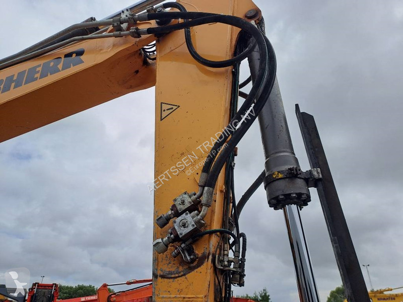Escavadora Liebherr