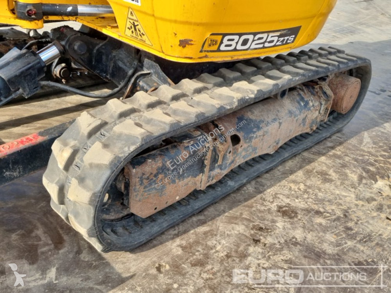 Escavatore JCB