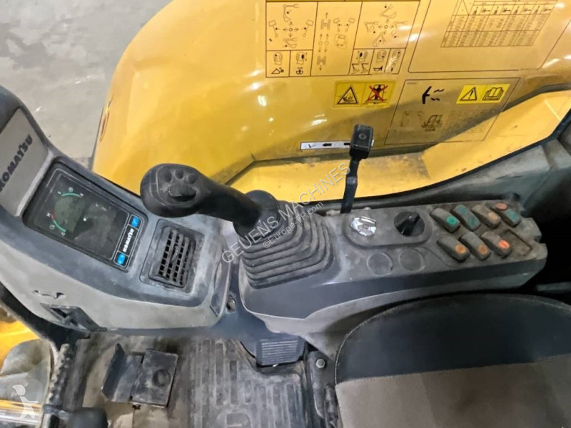 Excavator Komatsu MR-3