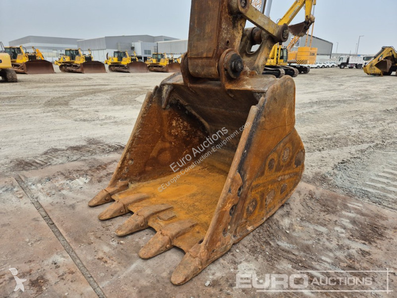 Escavatore Caterpillar 2