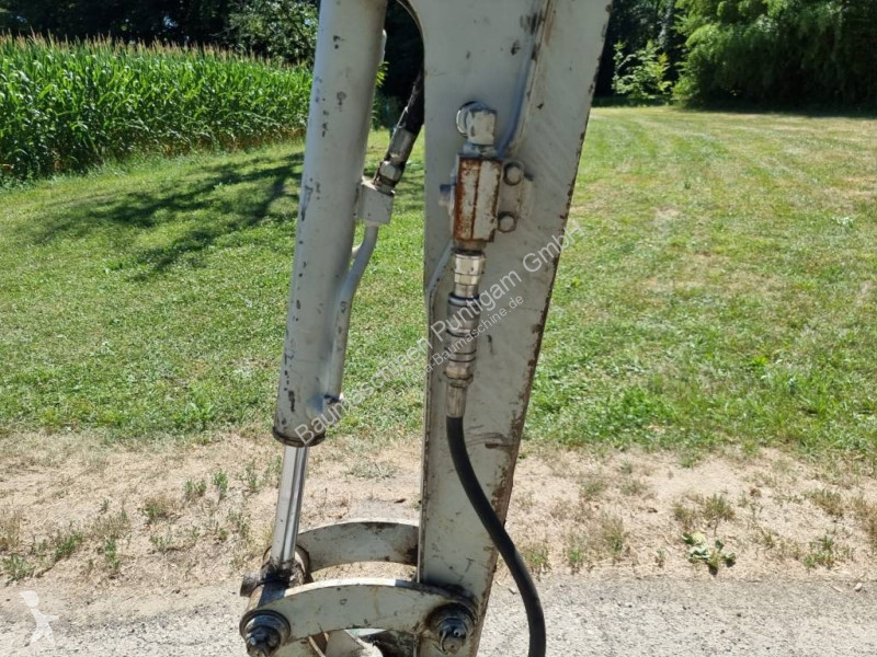 Escavatore Takeuchi