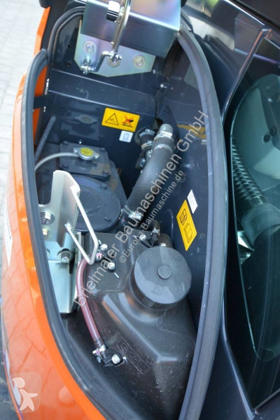 Escavadora Hitachi ZX 26 U-6