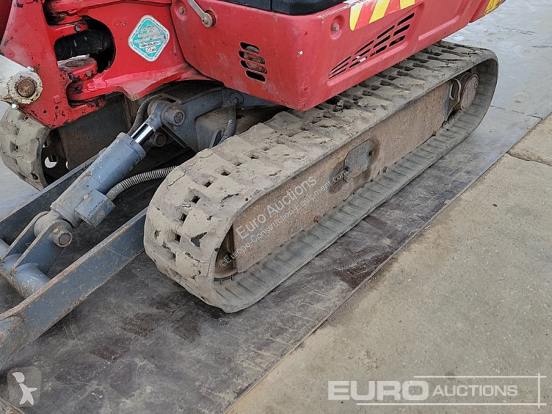 Escavadora Takeuchi TB216