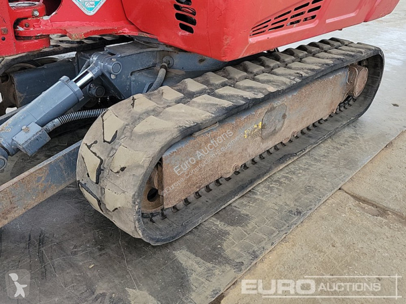 Escavadora Takeuchi TB216