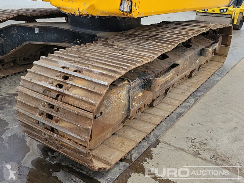 جرافة JCB 220XLC