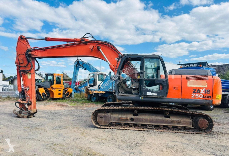 Skovl Hitachi