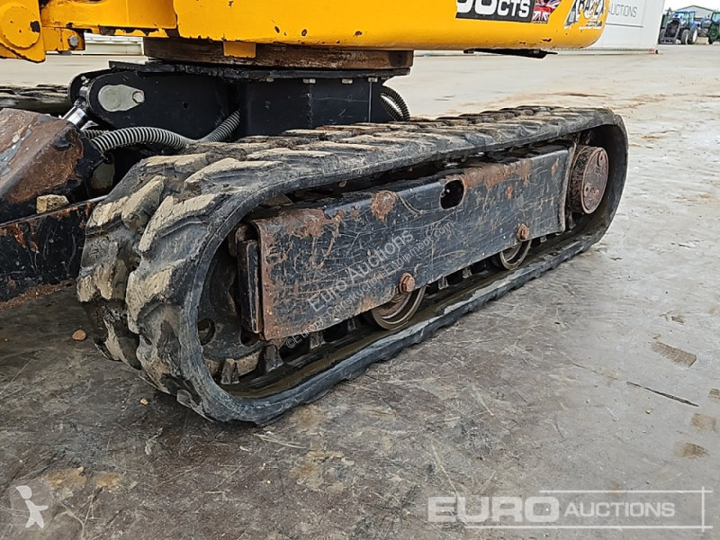 Lopatový nakládač JCB