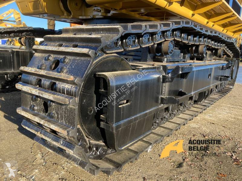 Lopatový nakládač Caterpillar 385CL ME