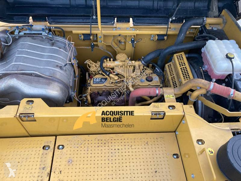 Lopatový nakládač Caterpillar 326FL