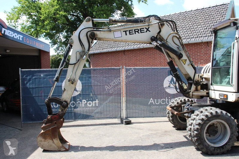 Excavator Terex