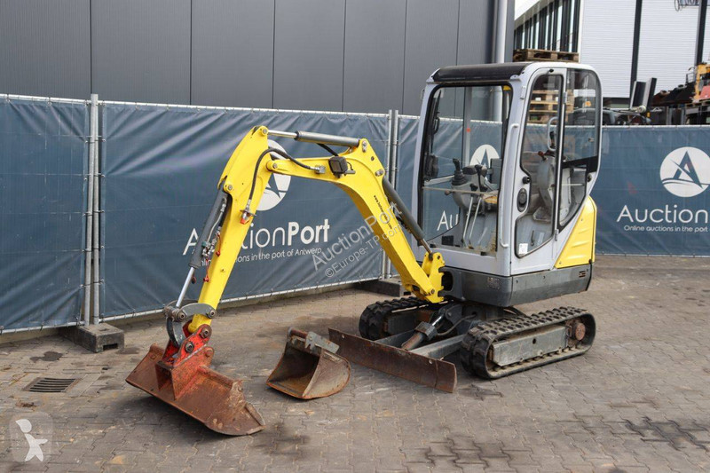 Escavadora Neuson 1404