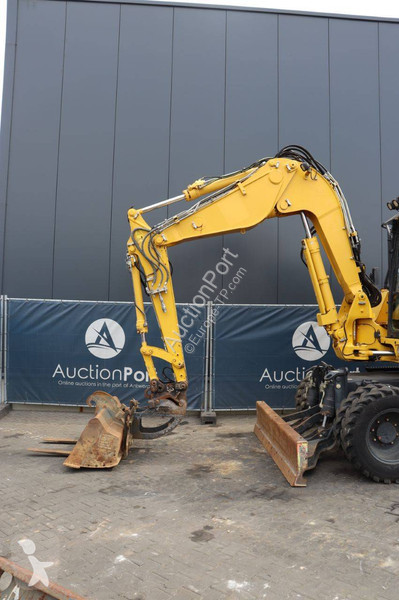 Excavator Komatsu PW118MR-11
