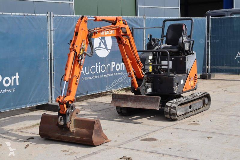 Escavatore Hitachi ZX17U