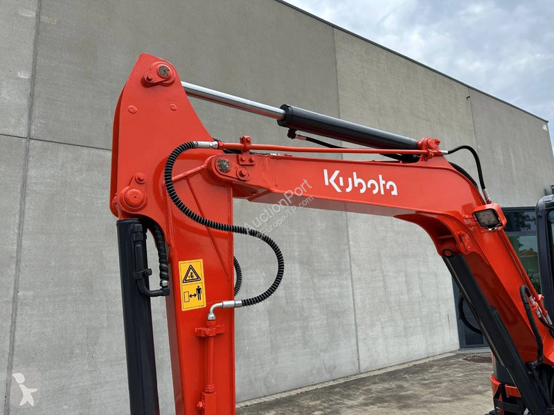 Escavatore Kubota KX155-5