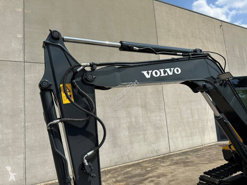 Lopatový nakládač Volvo D