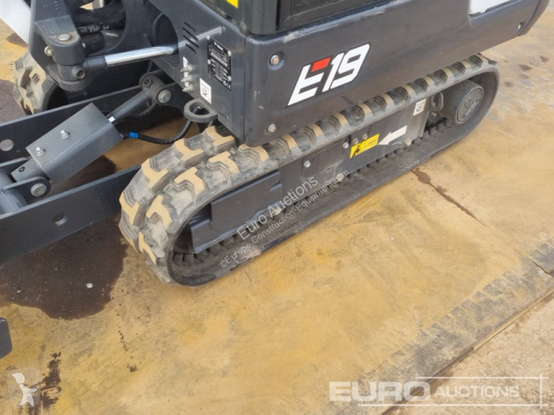 Lopatový nakládač Bobcat E19