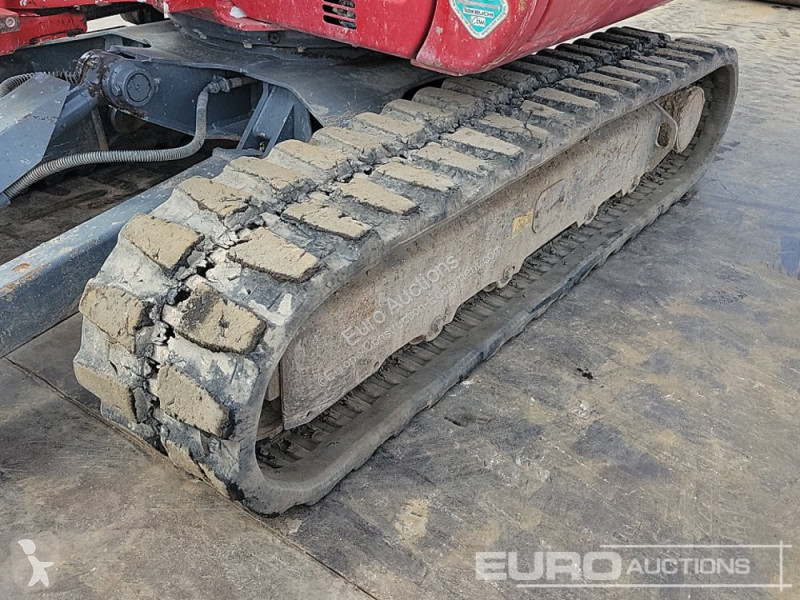 Escavadora Takeuchi TB240