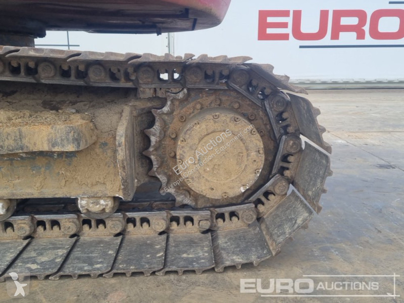 جرافة Takeuchi TB2150R