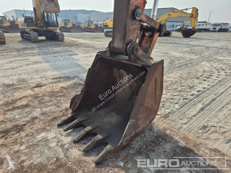 Escavadora Hitachi