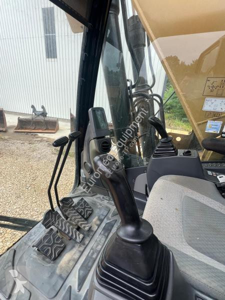 Excavadora Caterpillar
