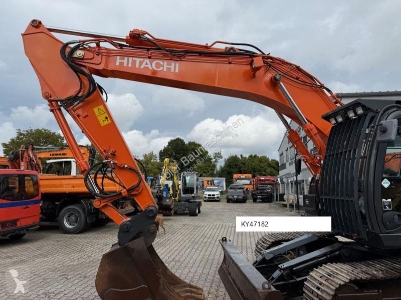 Escavadora Hitachi ZX225 USLC-5 B Kettenbagger...