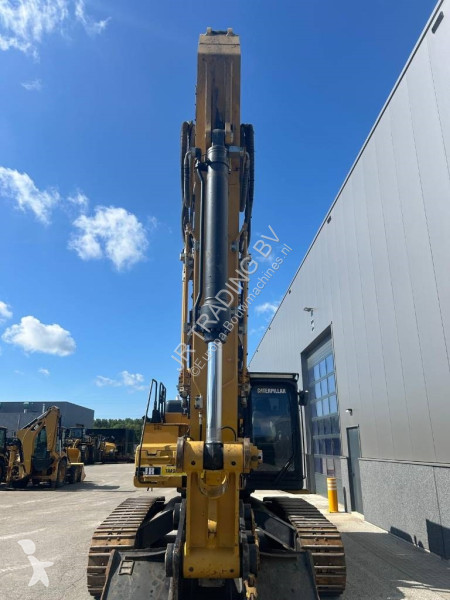 Excavator Caterpillar 330 FL