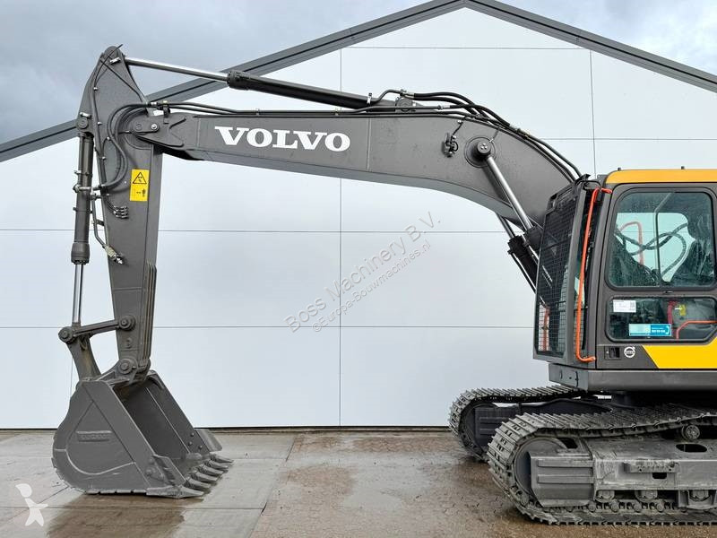 Escavadora Volvo EC220D - EW / UUSED / 2025 Model