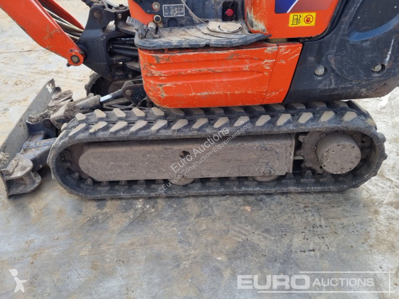 Lopatový nakládač Kubota K008-3