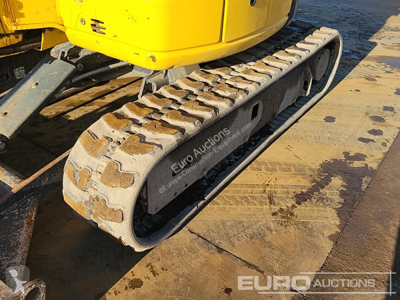 Lopatový nakládač Komatsu PC26MR-3