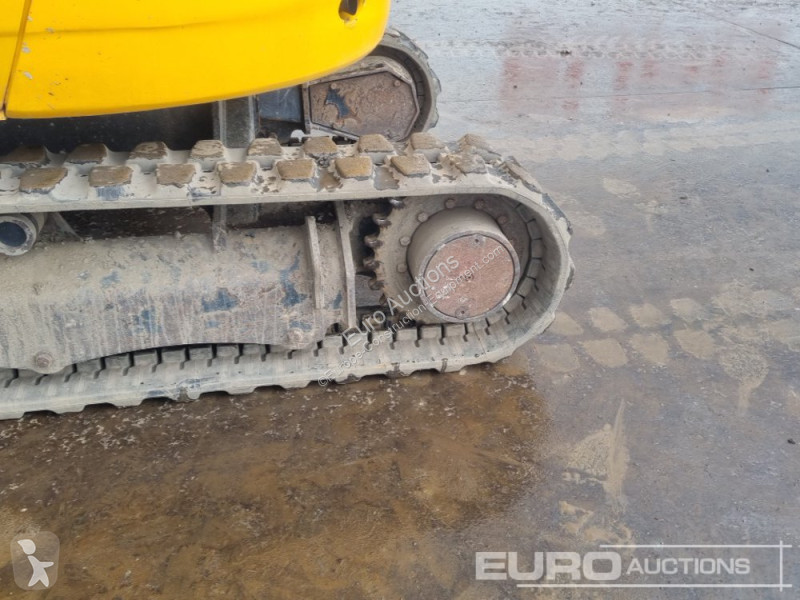 Lopatový nakládač JCB