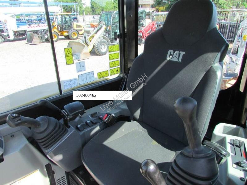 Escavadora Caterpillar E2 CR Minibagger 32.000 EUR
