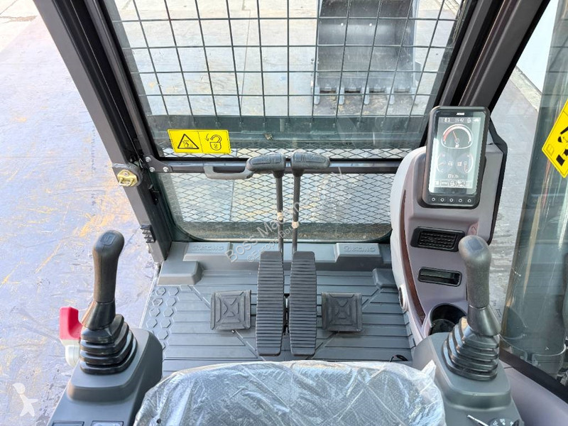Skovl XCMG XE215i - New / Unused / 2026 Model