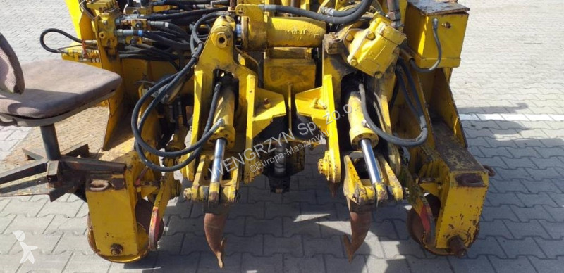 Rýpadlo  Podbijarka torowa | Track tamping machine