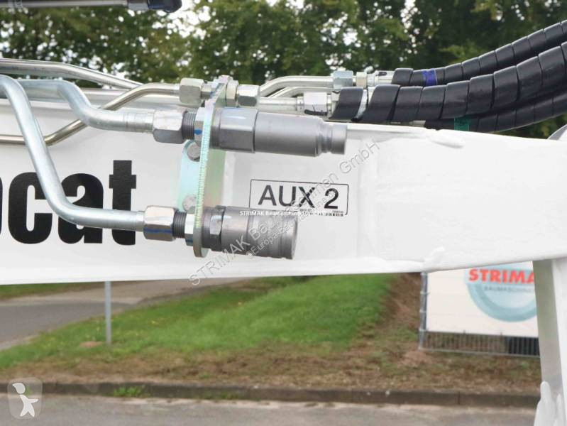 Lopatový nakládač Bobcat E 27z