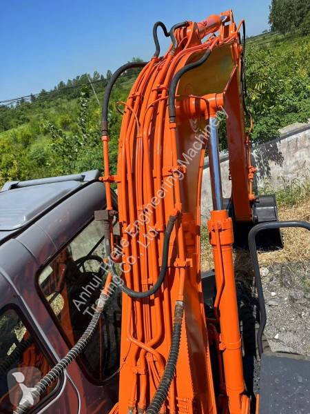 Rýpadlo Hitachi