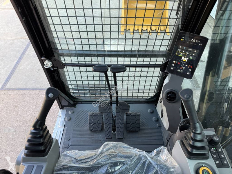 جرافة Caterpillar 3 - New / Unused / Hammer Lines