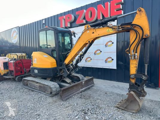 Lopatový nakládač Bobcat e35 cabine à 23500 € ht