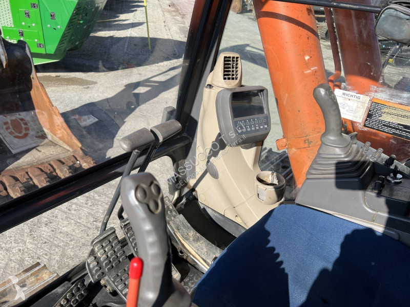 Escavatore Hitachi
